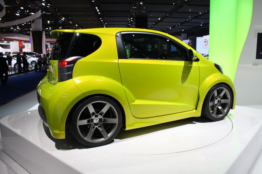  Toyota iQ Sports 2009 года  (фото 16 из 18)